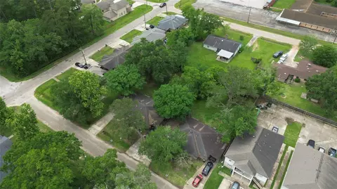 706 Lyle West Ave #708, Cleveland, TX 77327