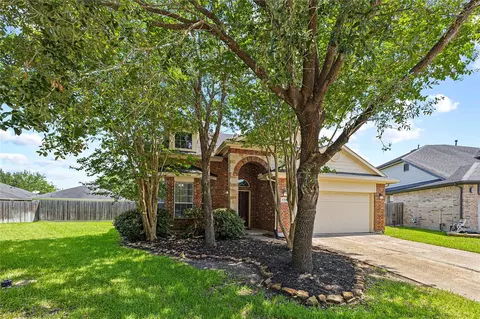 2701 Shallow Falls Ct, Pearland, TX 77584