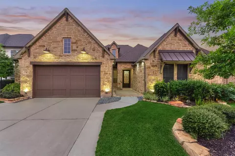 6 Canopy Green Dr, Tomball, TX 77375
