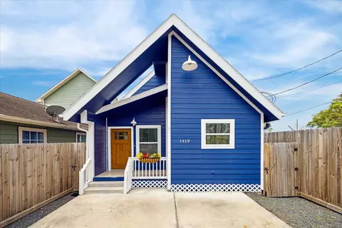 1419 Laird St, Houston, TX 77008