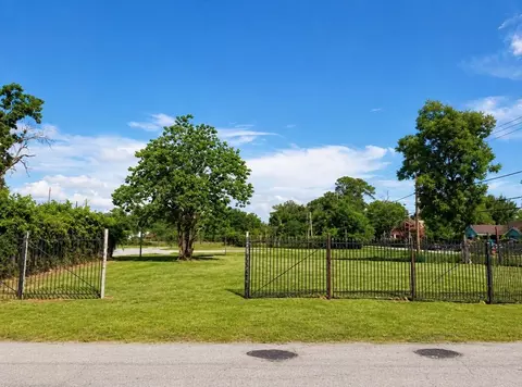 2823 Berry Rd, Houston, TX 77093