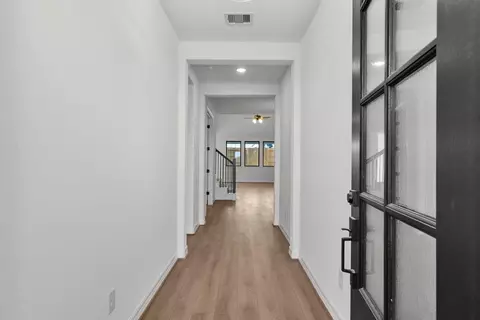 Entry Way - 7914 Jade Crest Dr, Angleton, TX 77515 photo 1 of 2
