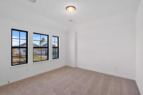 Bedroom - 7914 Jade Crest Dr, Angleton, TX 77515 photo 4 of 6