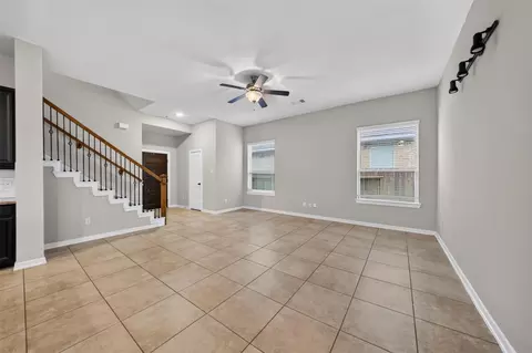 Living - 3114 Auburn Colony Ct, Spring, TX 77386 photo 3 of 4