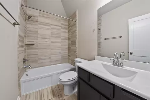 Bath - 3114 Auburn Colony Ct, Spring, TX 77386 photo 4 of 4