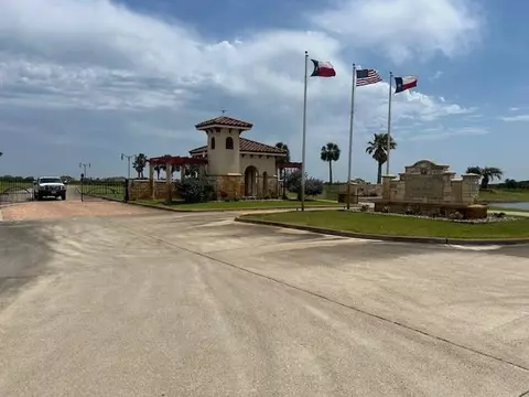 0 E Arbor Vis, Port O'connor, TX 77982