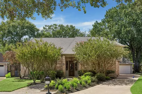 635 Anchorage Ln, Houston, TX 77079