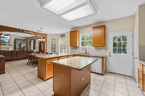 Kitchen - 25003 Aughton Dr, Spring, TX 77389 photo 2 of 5