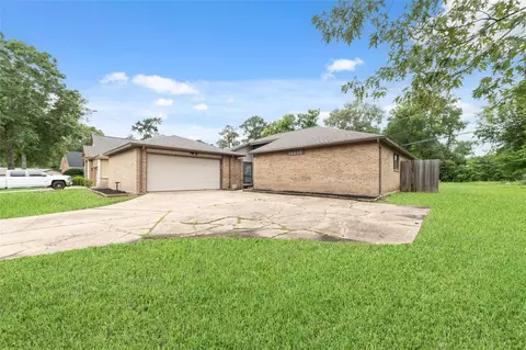 16611 N Quadrant Ct, Crosby, TX 77532