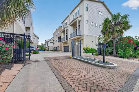 2611 Riverside Dr #C, Houston, TX 77004