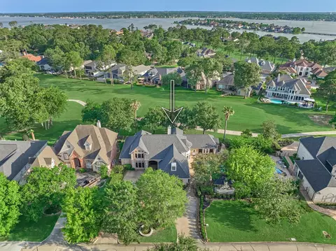 609 Edgewood Dr, Montgomery, TX 77356