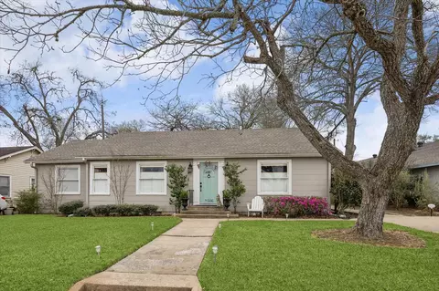 506 E Sixth St, Brenham, TX 77833
