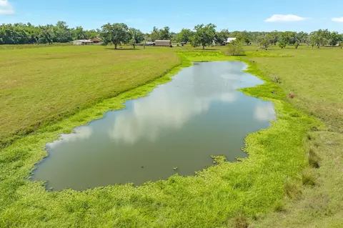 View/Area - 620 Brit Baily Blvd, Angleton, TX 77515 photo 2 of 2