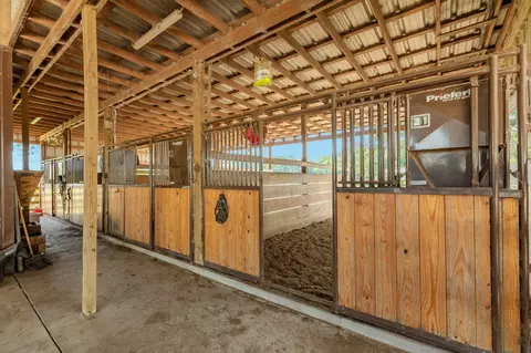 Other - 620 Brit Baily Blvd, Angleton, TX 77515 photo 13 of 15
