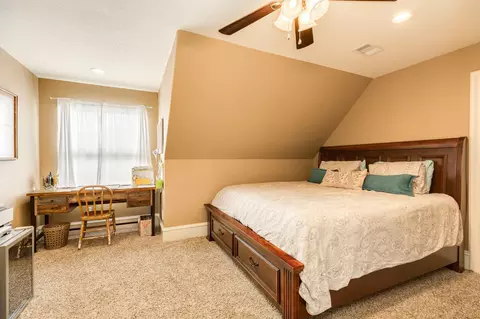 Bedroom - 620 Brit Baily Blvd, Angleton, TX 77515 photo 5 of 5