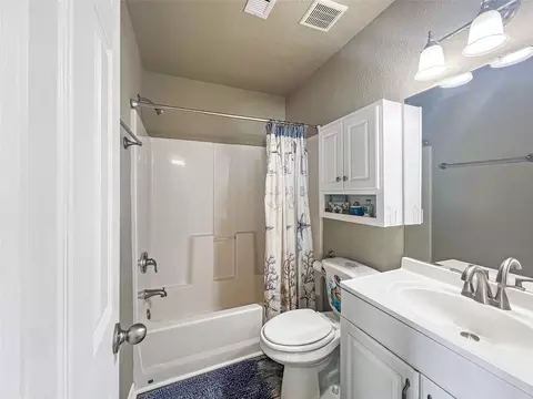 Bath - 81 Santar Loop, Surfside Beach, TX 77541 photo 2 of 2