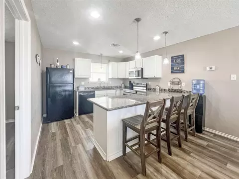 Kitchen - 81 Santar Loop, Surfside Beach, TX 77541 photo 1 of 2
