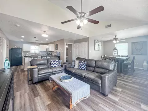 Living - 81 Santar Loop, Surfside Beach, TX 77541 photo 1 of 4