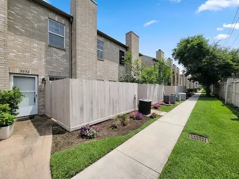 3032 Holly Hall St #3032, Houston, TX 77054