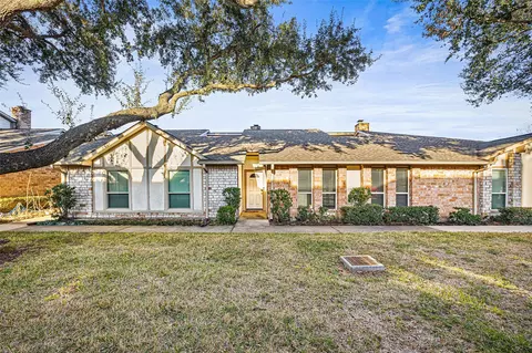 48 Brighton Ct, Missouri City, TX 77459