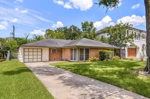 5116 Evergreen St, Bellaire, TX 77401