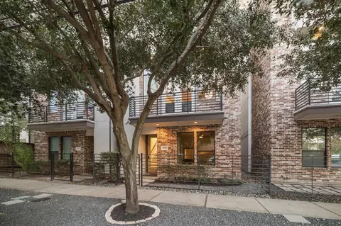 1717 Silver St, Houston, TX 77007
