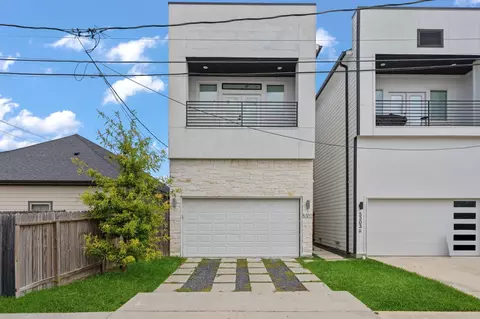 5303 Wylie St #A, Houston, TX 77026