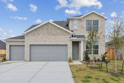 1009 S Oakhurst Dr, Dayton, TX 77535