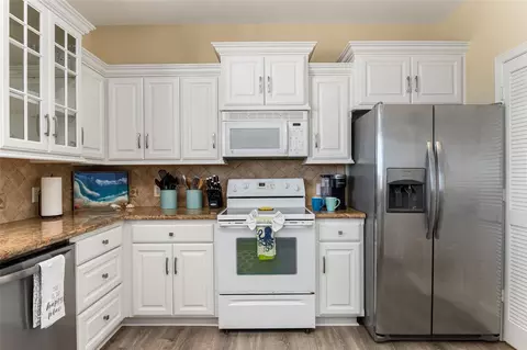 Kitchen - 200 Mobile, Crystal Beach, TX 77650 photo 3 of 5