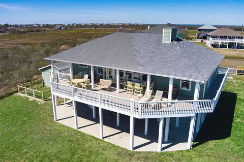 Exterior - 200 Mobile, Crystal Beach, TX 77650 photo 8 of 8