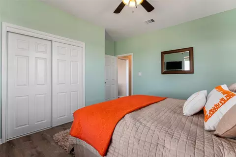 Bedroom - 200 Mobile, Crystal Beach, TX 77650 photo 8 of 10