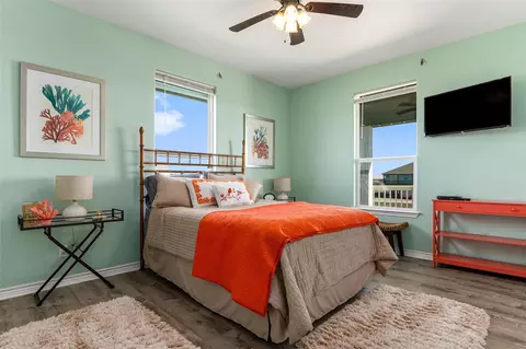 Bedroom - 200 Mobile, Crystal Beach, TX 77650 photo 7 of 10