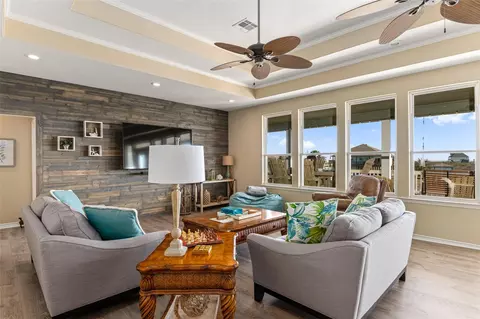 Living - 200 Mobile, Crystal Beach, TX 77650 photo 3 of 7