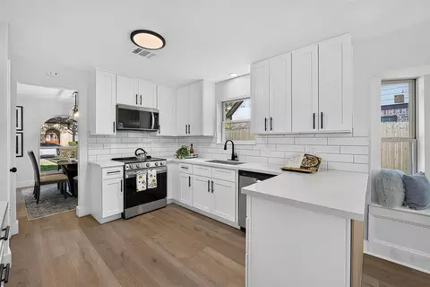Kitchen - 707 Cranfield Ct, Katy, TX 77450 photo 3 of 3