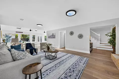 Living - 707 Cranfield Ct, Katy, TX 77450 photo 4 of 5