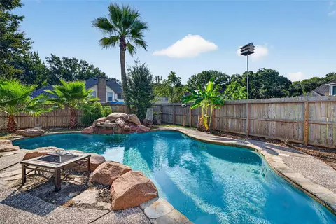 Exterior - 707 Cranfield Ct, Katy, TX 77450 photo 4 of 7