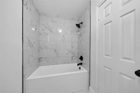Bath - 707 Cranfield Ct, Katy, TX 77450 photo 6 of 6