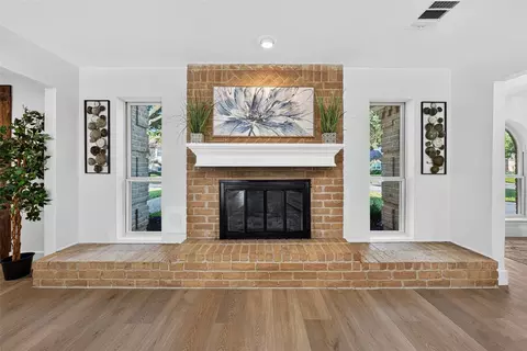 Living - 707 Cranfield Ct, Katy, TX 77450 photo 3 of 5
