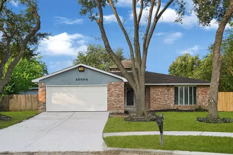10554 Quail Ridge Ln, Sugar Land, TX 77498