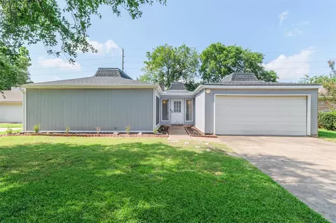 14415 Locke Ln, Houston, TX 77077