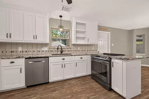 5414 Crown Colony, Houston, TX 77069