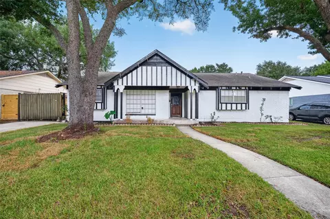 6038 Cartagena St, Houston, TX 77035