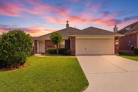 2304 Oakleaf Hills Cir, Conroe, TX 77304