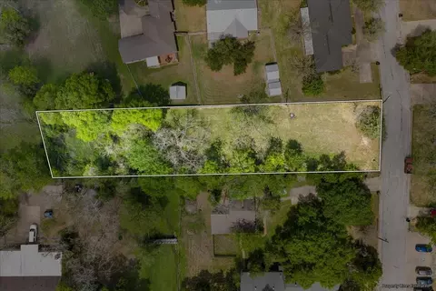 0 N Drumm St, Brenham, TX 77833