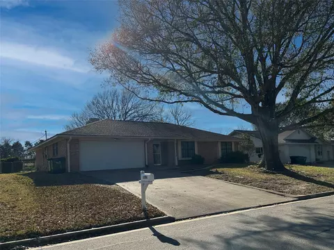 1304 Allison St, Brenham, TX 77833