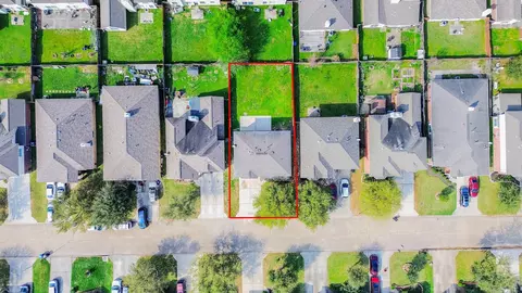 9026 S Ferndale Place Dr, Houston, TX 77064