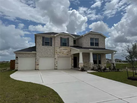 499 Turtle Creek Dr, Dayton, TX 77535