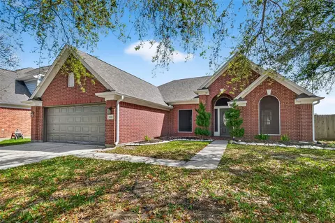 8102 Blue Jay St, Baytown, TX 77523