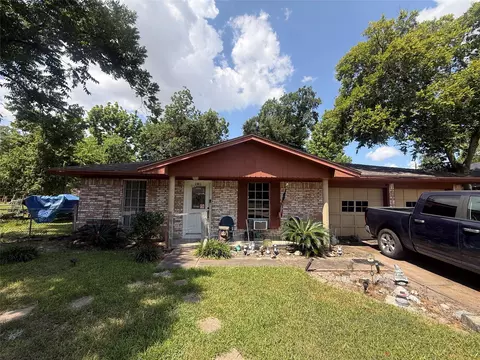 3715 Blalock Rd, Houston, TX 77080