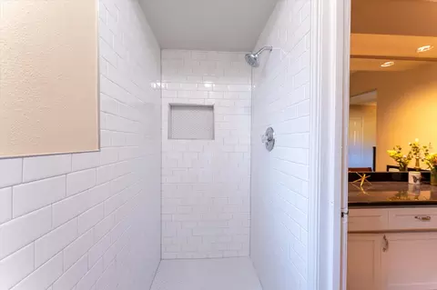 Bath - 25019 Barmby Dr, Spring, TX 77389 photo 7 of 8